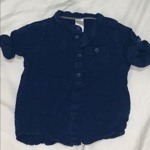 Blue H&M size 9-12m shirt